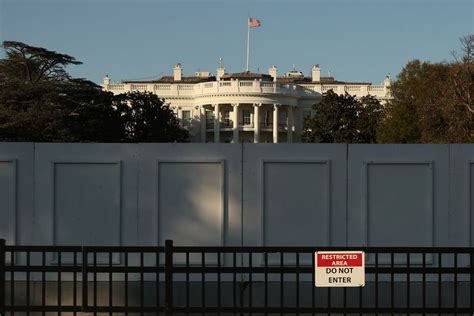 white house barrier wall